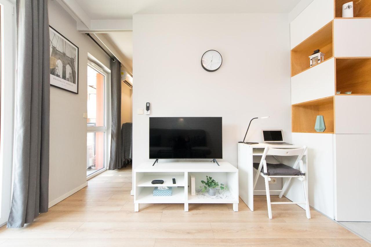 Main Trainstation One Bedroom Ac P4You Pl Krakau Exterior foto